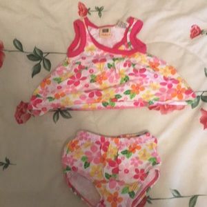 2 newborn outfits